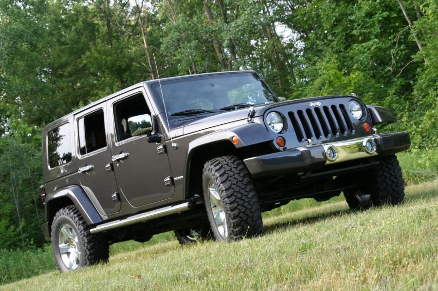  Jeep Wrangler Unlimited Ultimate 2007 года  (фото 16 из 29)